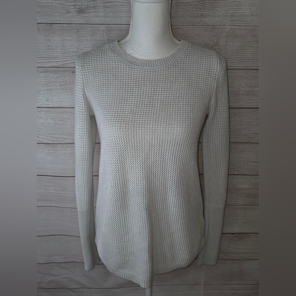 Max Studio Sweater Size Medium